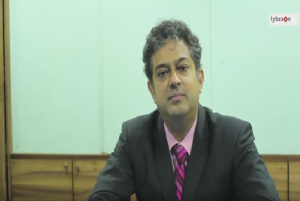I am Dr Rakesh Nair. I am an exclusive knee replacement surgeon. Today I am basically going to ta...