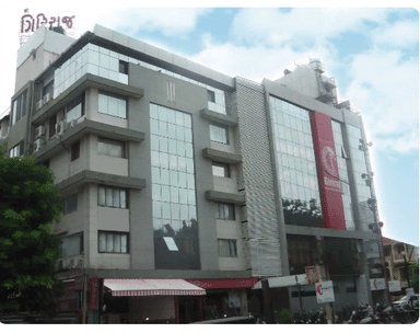 Shree Giriraj Multi-Specialty Hospital