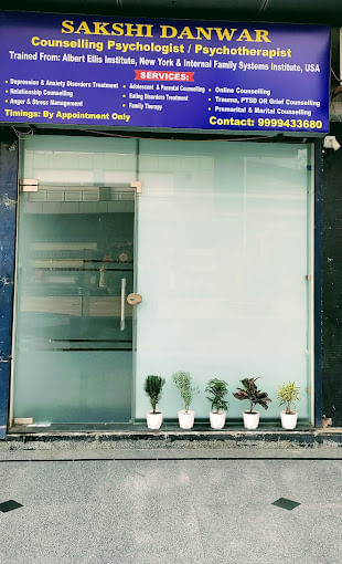Sakshi Danwar's Clinic