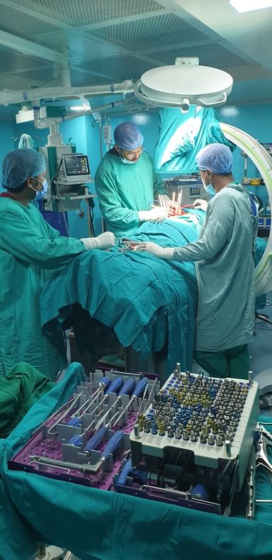 Maxlife Bone spine and Joint Hospital