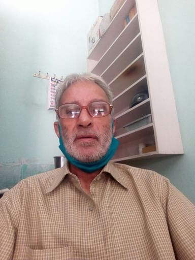 Ayurvedchrya Dr Raj Kaushik