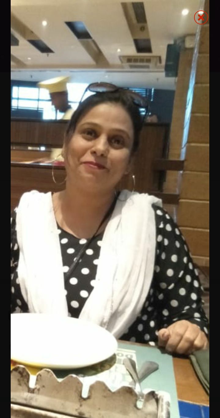 Nahid Khan