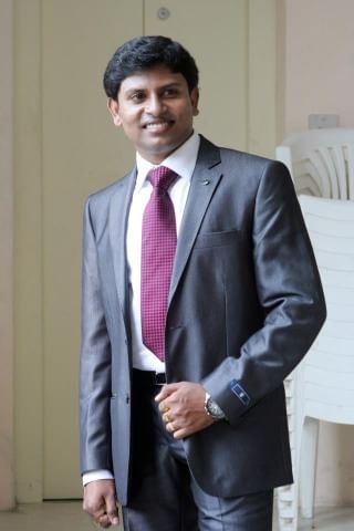 Eazhil Raj