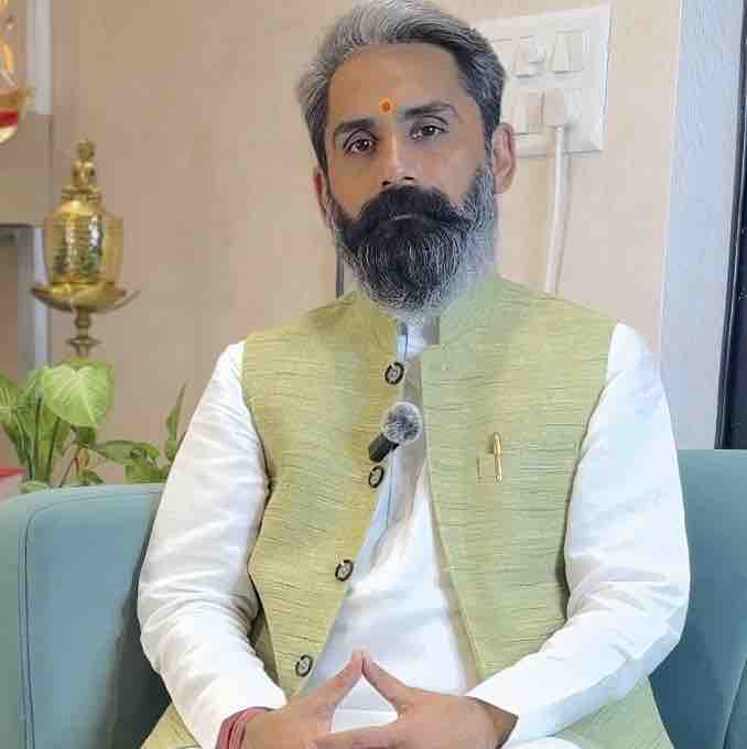 "Vaidya" Deepankar Aatrey