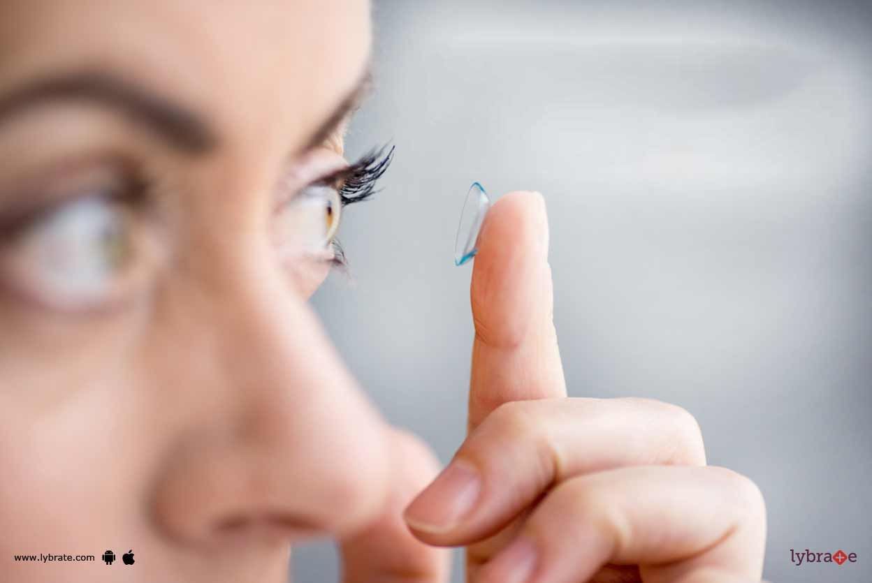 Is It Better To Wear Glasses or Contact Lenses?