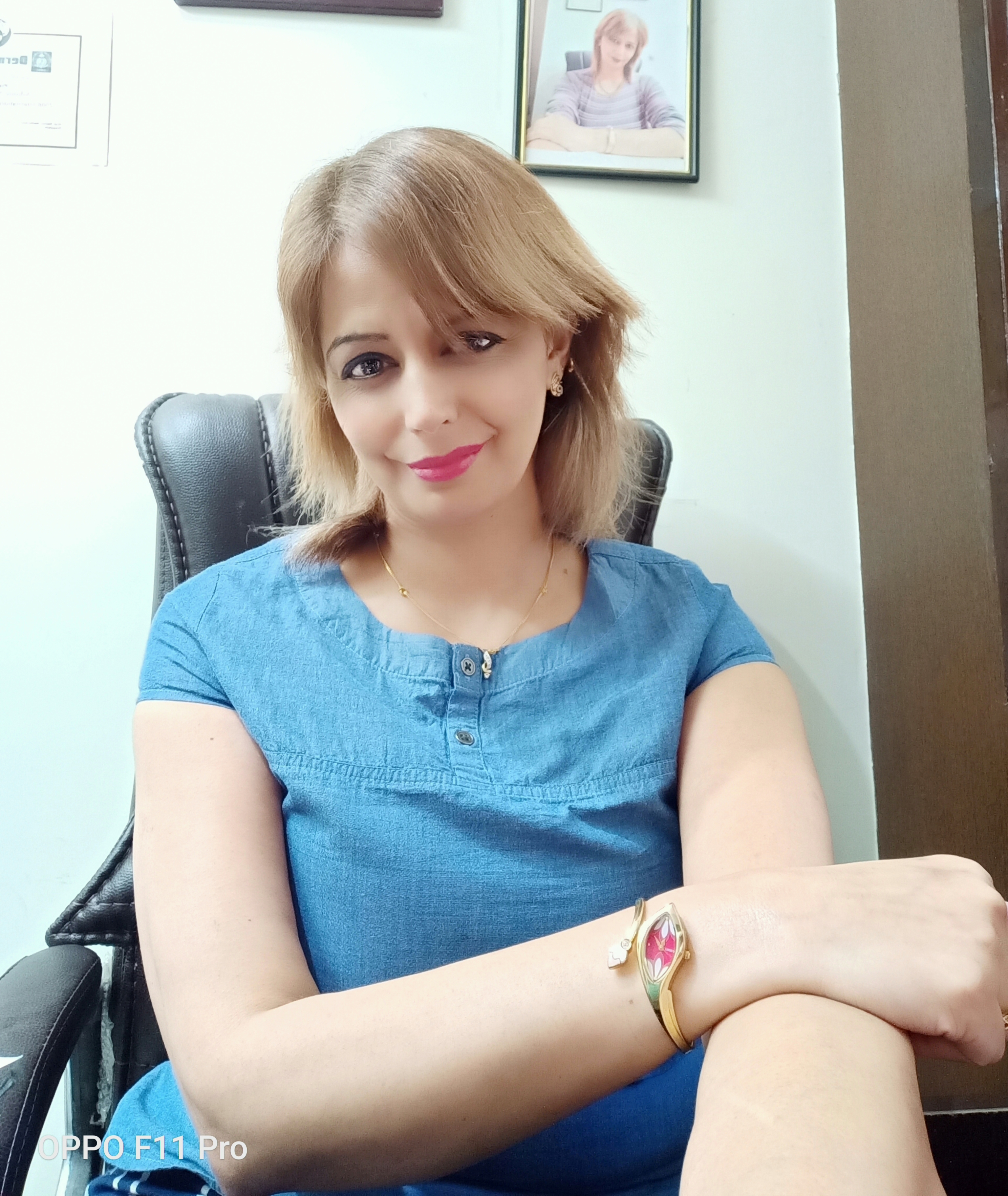 Dr Silonie Sachdeva Book Appointment Consult Online View Fees Contact Number Feedbacks Dermatologist In Amritsar