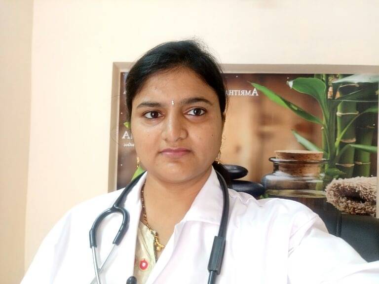 Dr. Santhisree Bheesetti Book Appointment Consult Online View