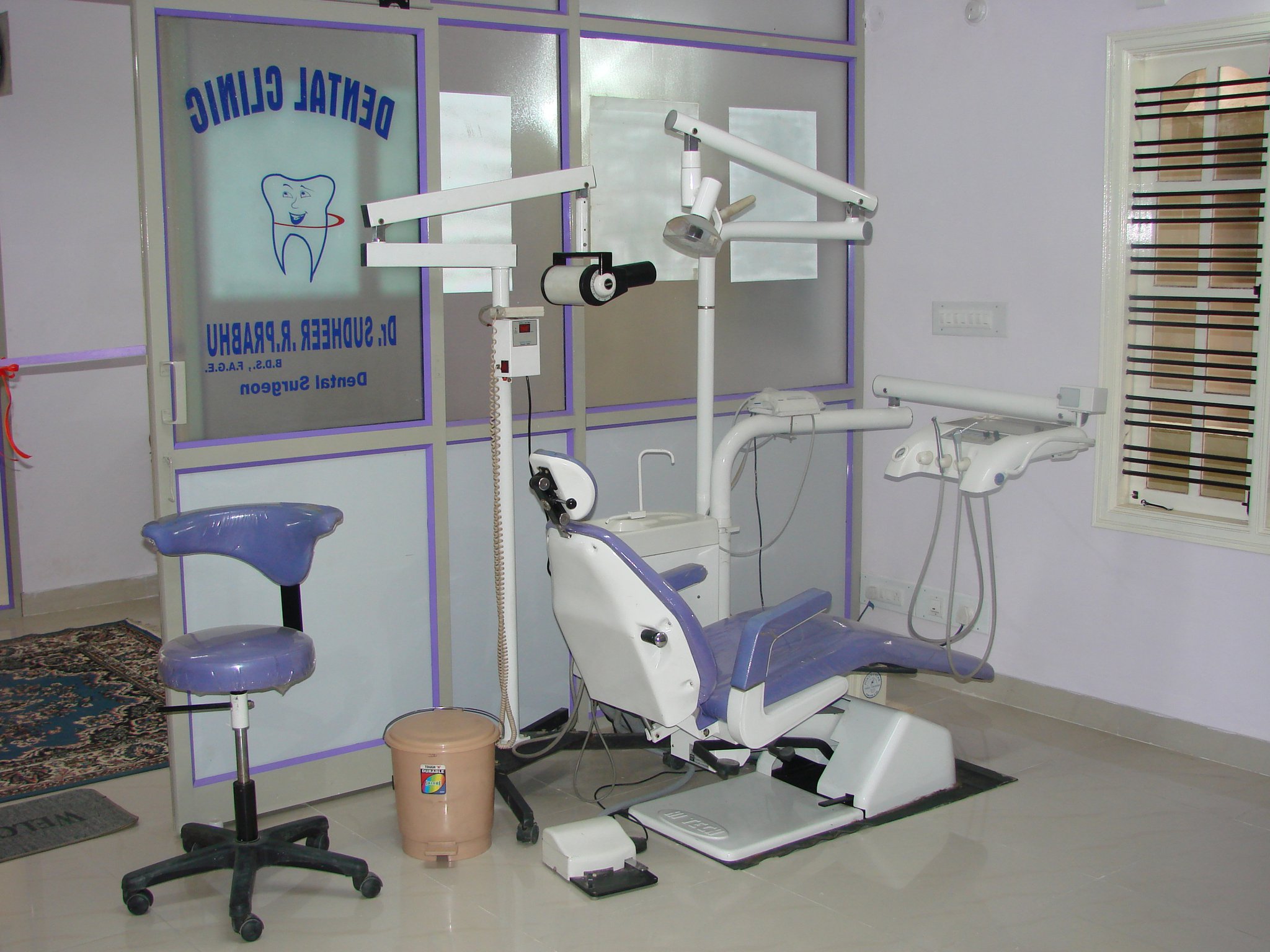 Prabhu Dental Care & Implant Centre Image 3