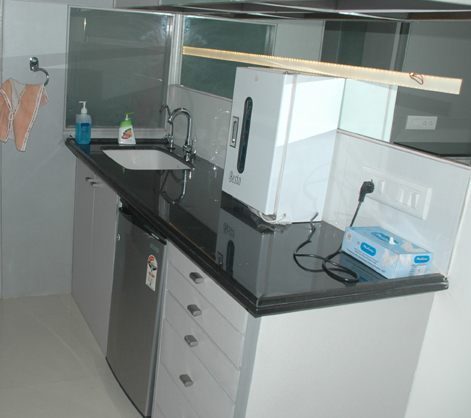 CHINTAN DENTAL CLINIC AND IMPLANT CENTRE Image 2