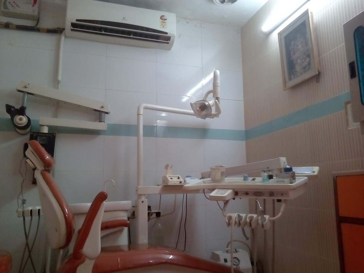 De Cure - A Multispeciality Clinic For Dental & Physiotherapy Image 2