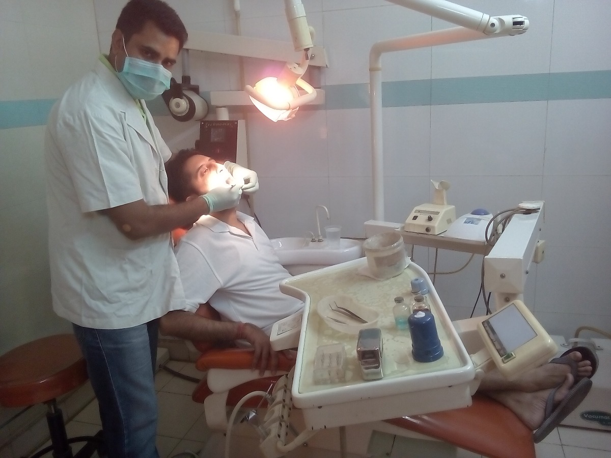 De Cure - A Multispeciality Clinic For Dental & Physiotherapy Image 5