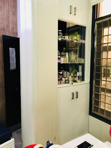 Wadhwa Healing Touch Homoeopathic Clinic Image 3