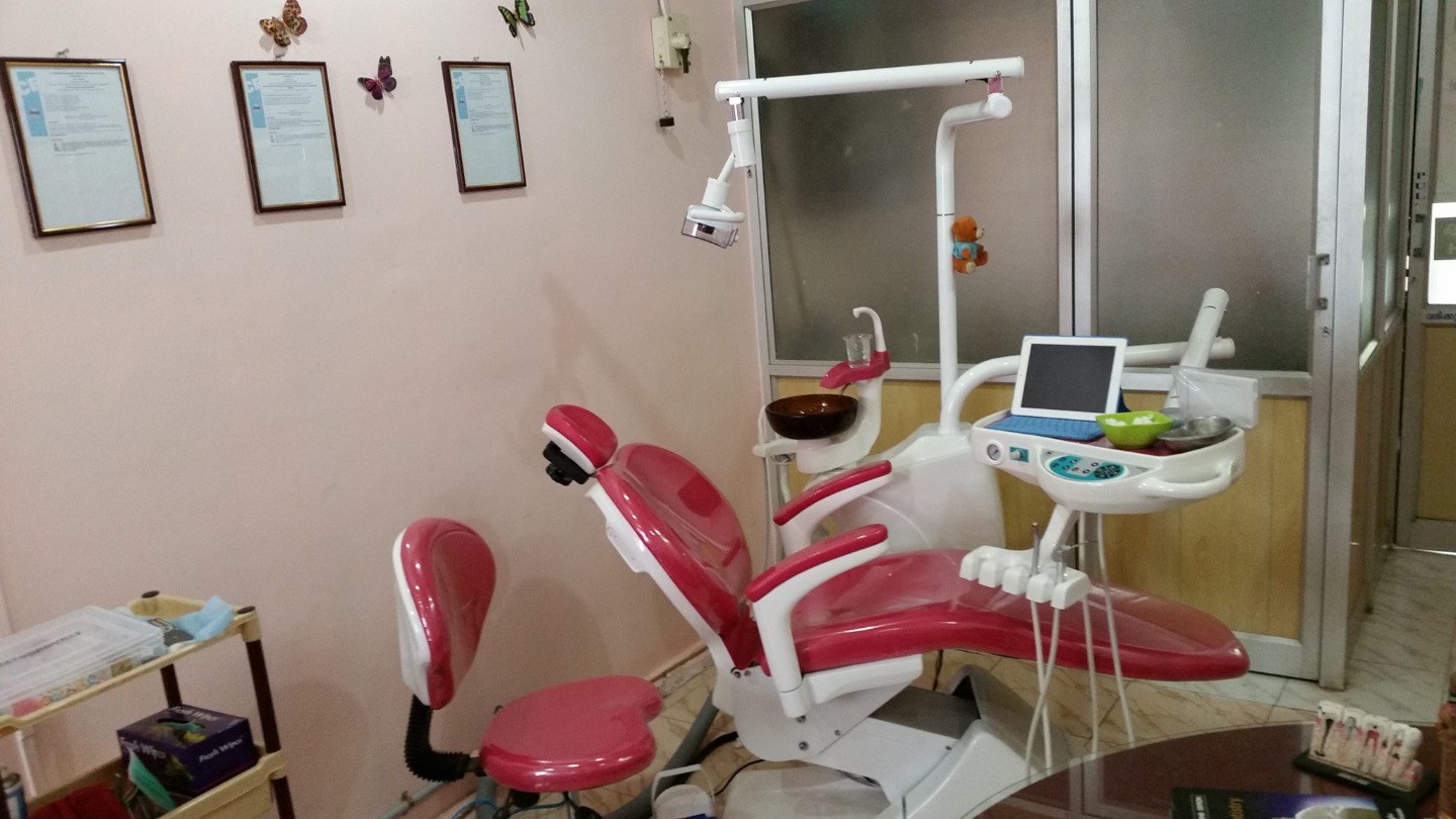 Dr. Vipin's Speciality Dental Clinic Image 1