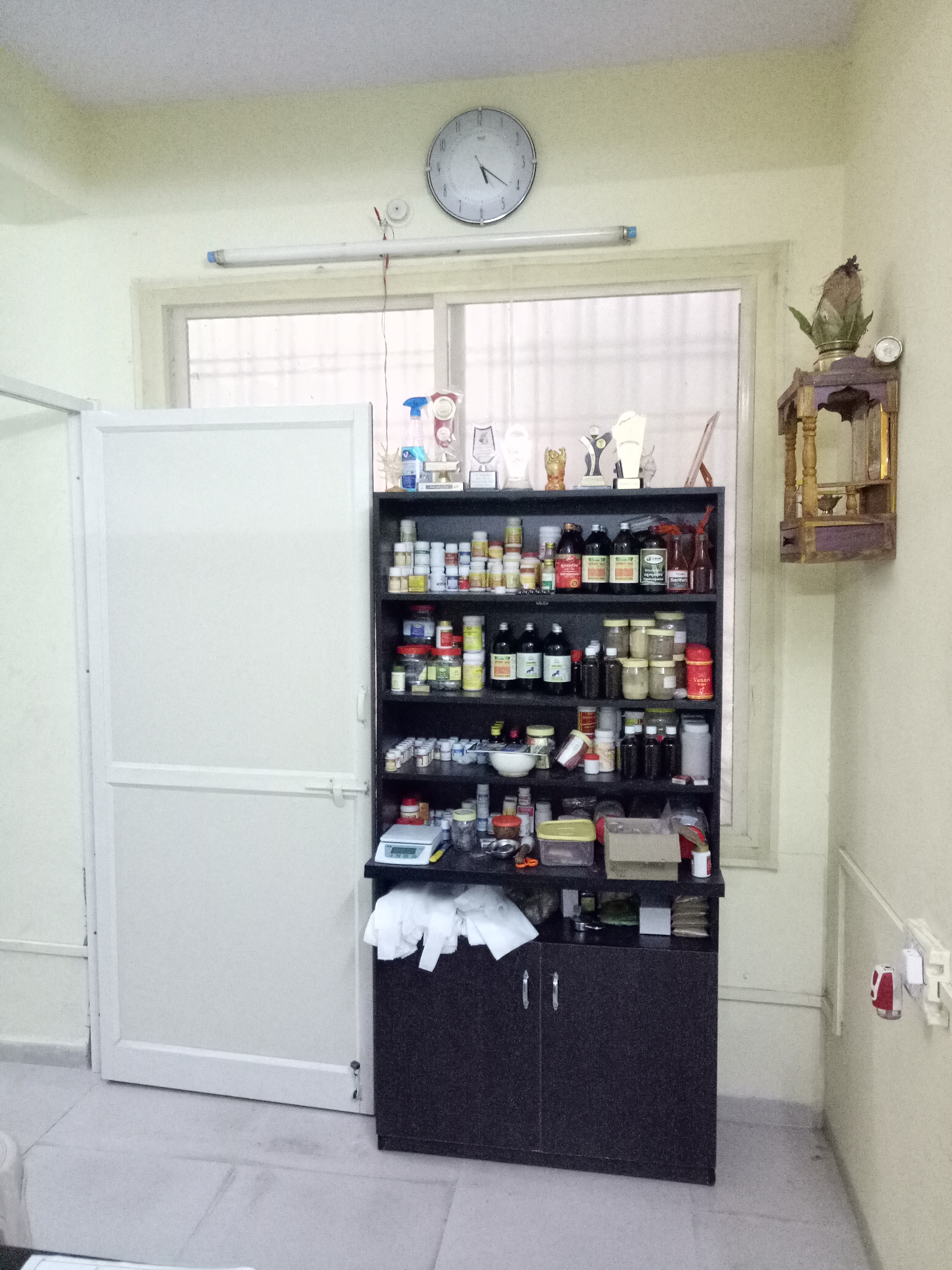 Dhanwantari Ayurved Ksharasutra & Panchakarma Clinic Image 8