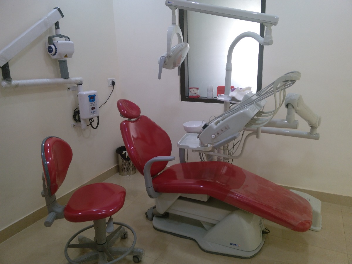 i smile dental care Image 4