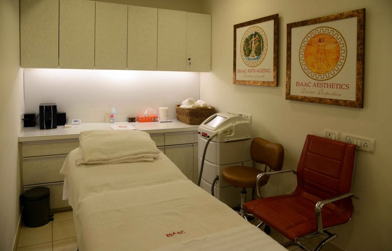 ISAAC - International Skin & Anti Ageing Centre - Chattarpur Image 1