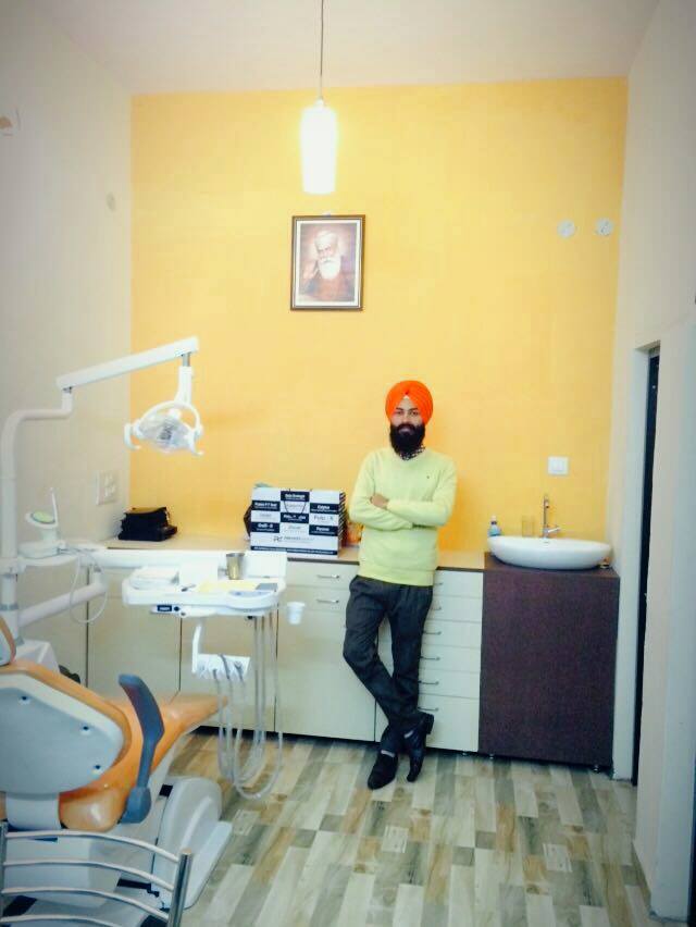 NANAKSAR DENTAL CLINIC Image 2