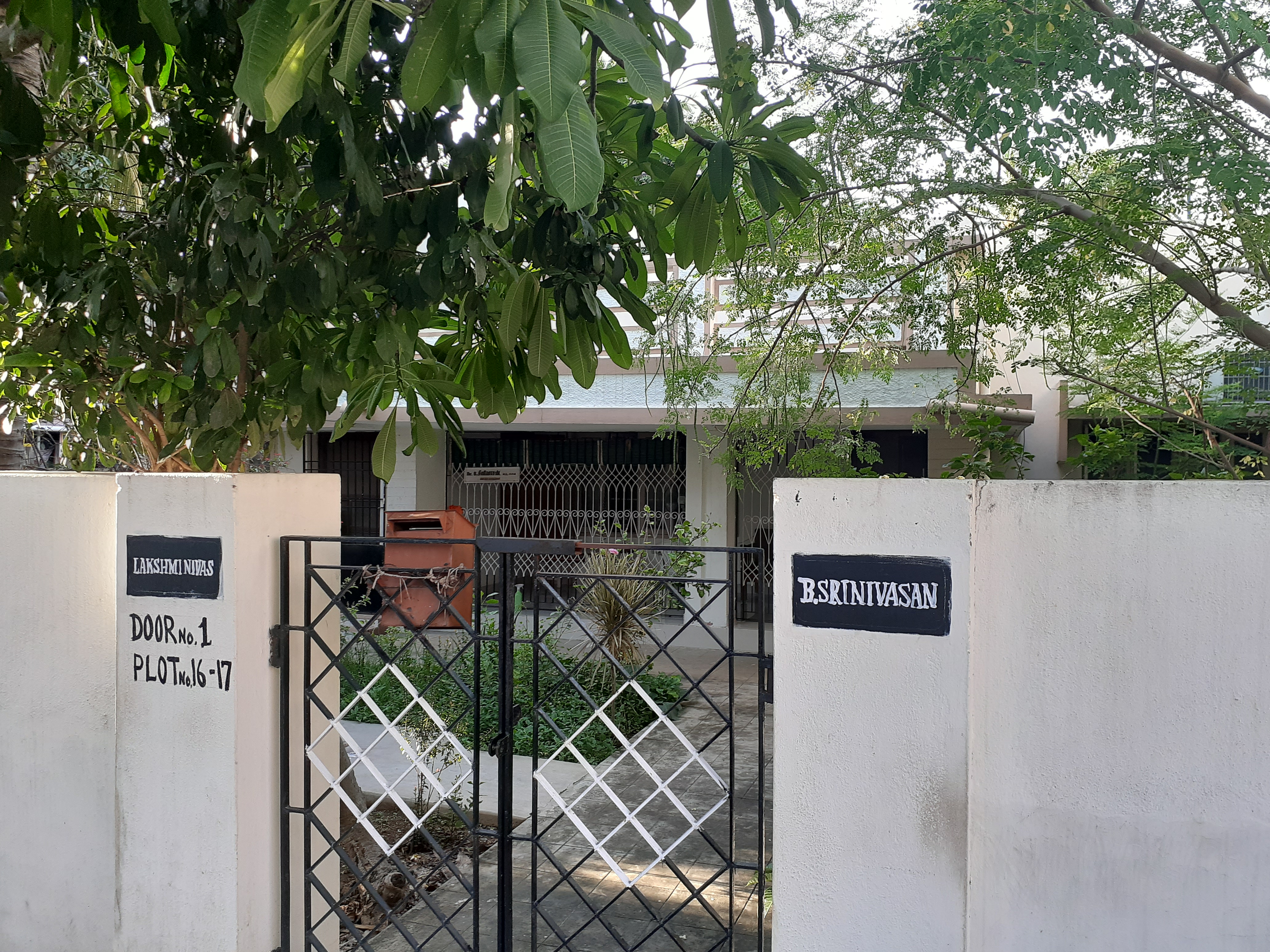 Dr Srinivasan Image 1