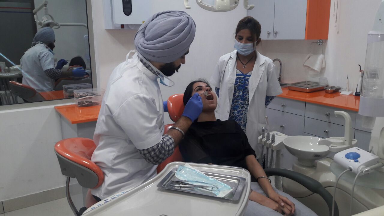 DENTAL ROOTS:Best Dentist in Ludhiana Image 7