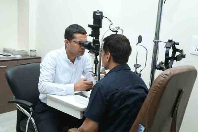 Param Jyoti Eye Center Image 1