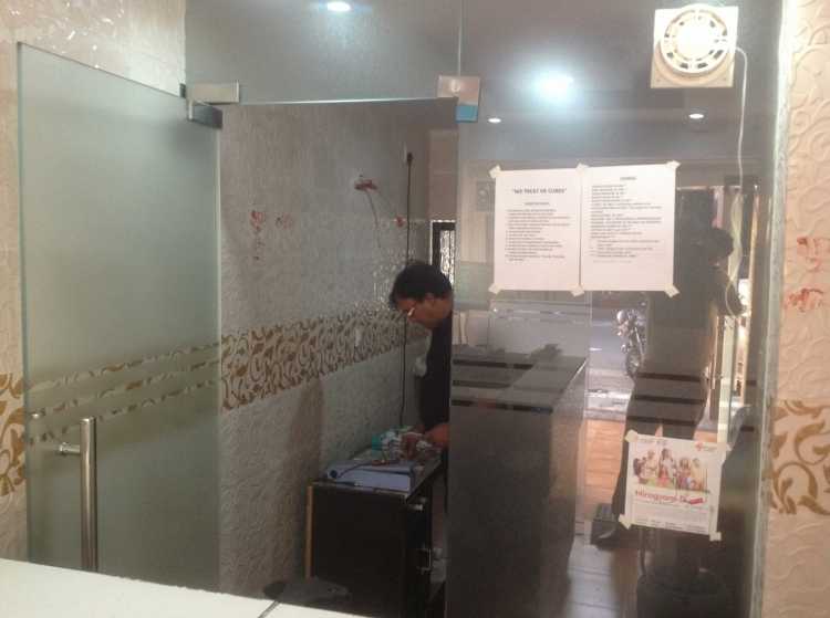 DD khatri family clinic Image 2
