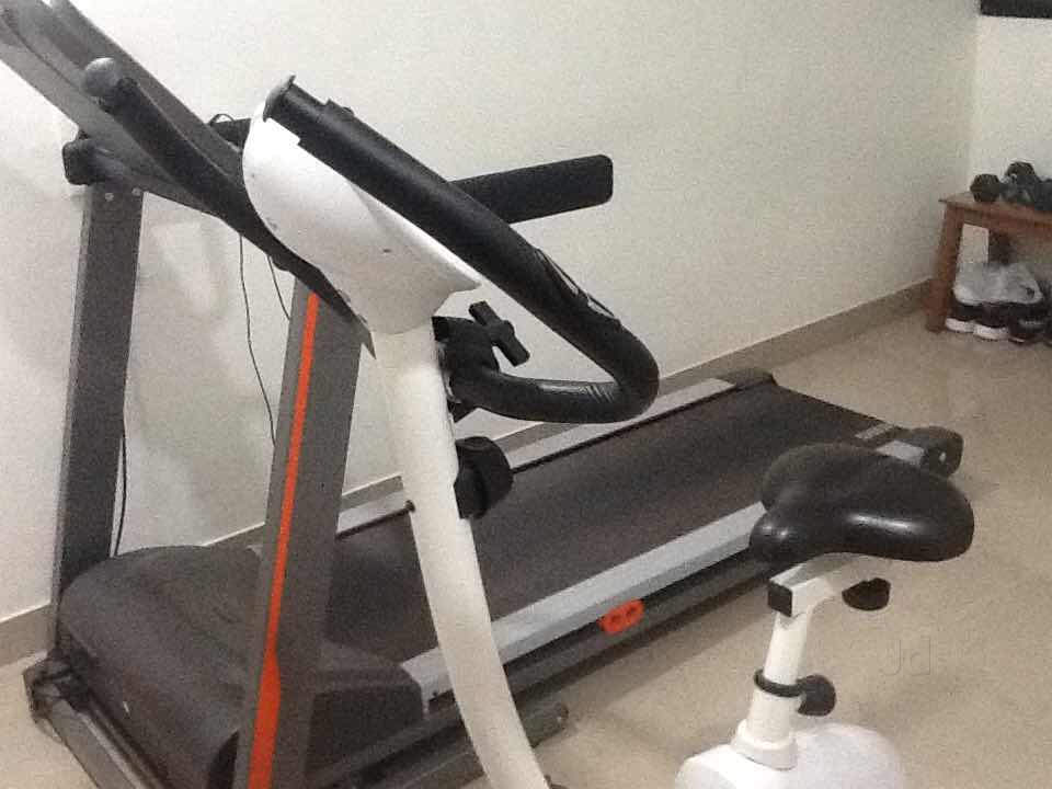 Pulse Fitness Center Image 1