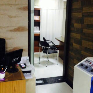 Dr. Khera's Wellness Clinic Image 3