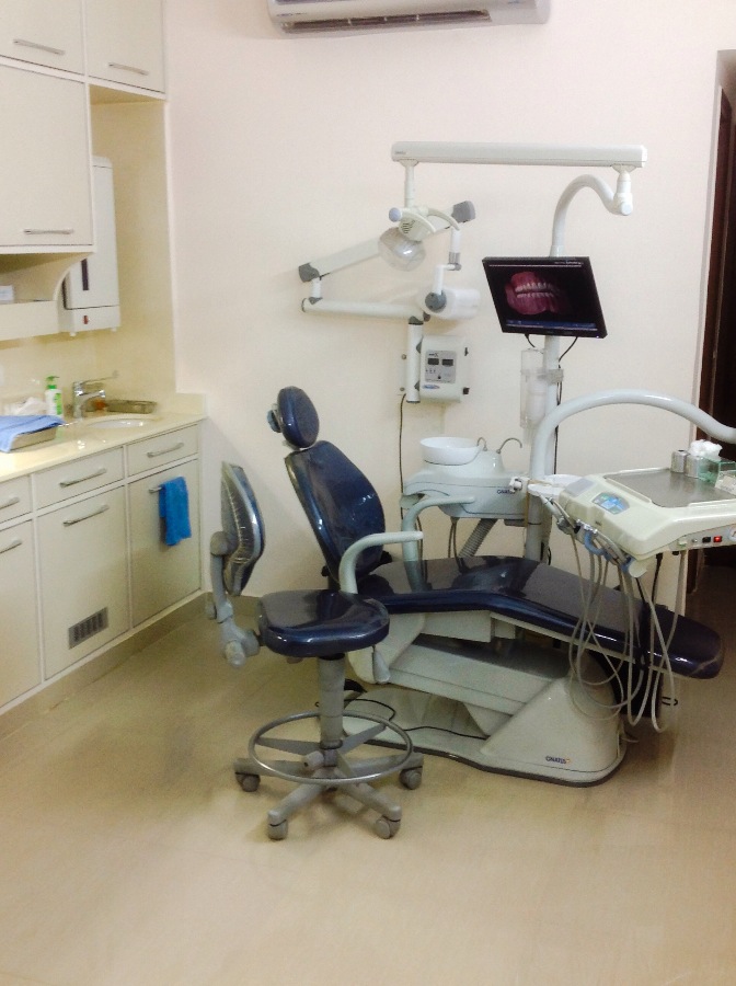 Colonels' Dental Clinic Image 5