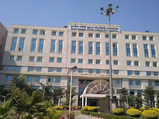 Urology & Transplant Image 2