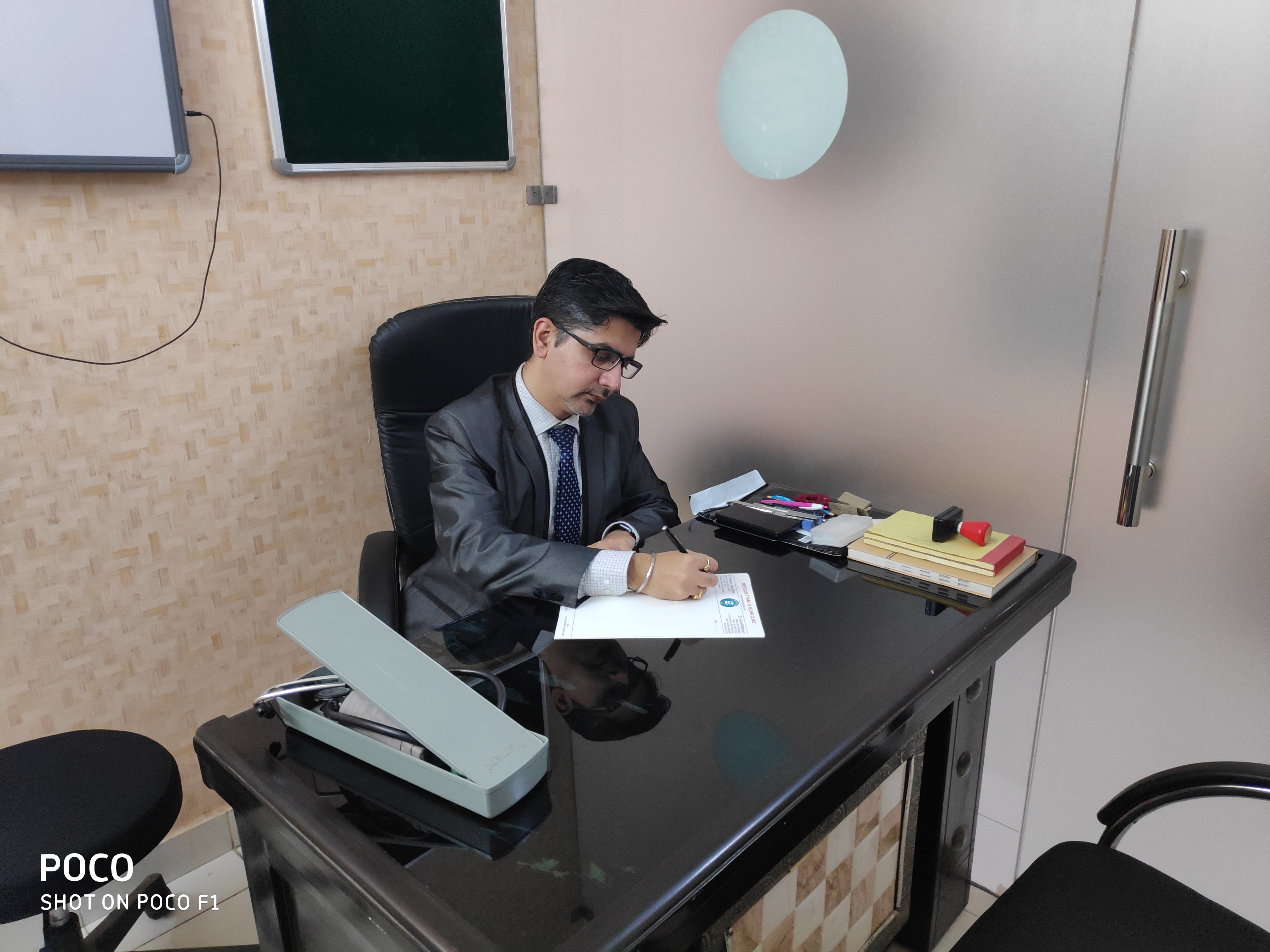 Mediclub Neuro & Gynae Clinic Image 5