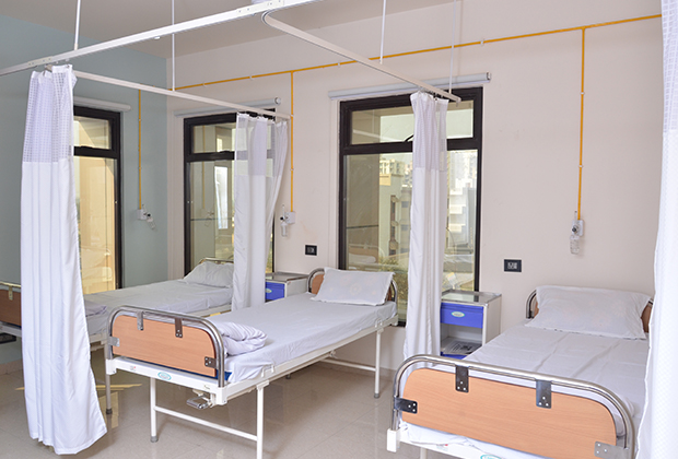 Yashroop Medical Center Image 4