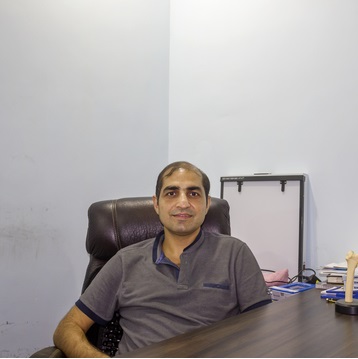 Luthra Speciality Clinic Image 2