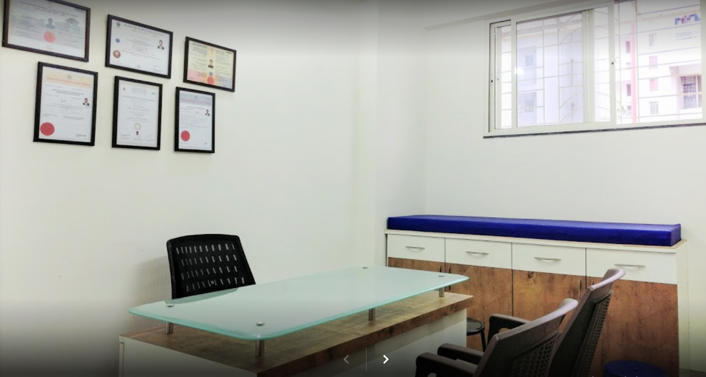 Curis Bone & Joint Clinic Image 2