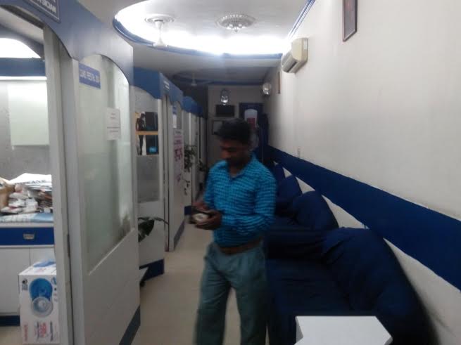 Dhar Medical Centre Image 2