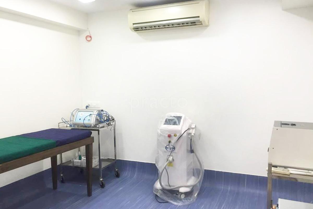 Dermafollix Hair Transplant and Skin Clinic Image 2