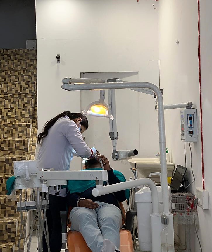 Dr. Maneet's Dental Clinic - Best Dentist In Ludhiana for RCT Braces Implants Gums Teeth Whitening Image 3
