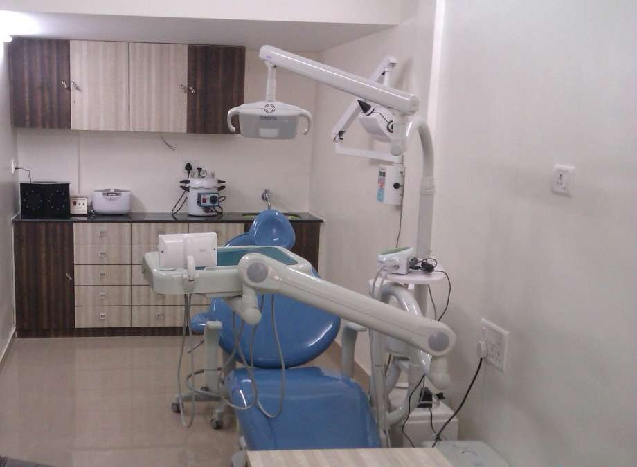 Dr. Bidiwala's Dental Care & Implantology Centre Image 1