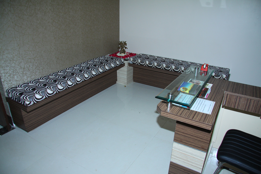 Rathi Dental And Ayurvedic Clinic Image 4