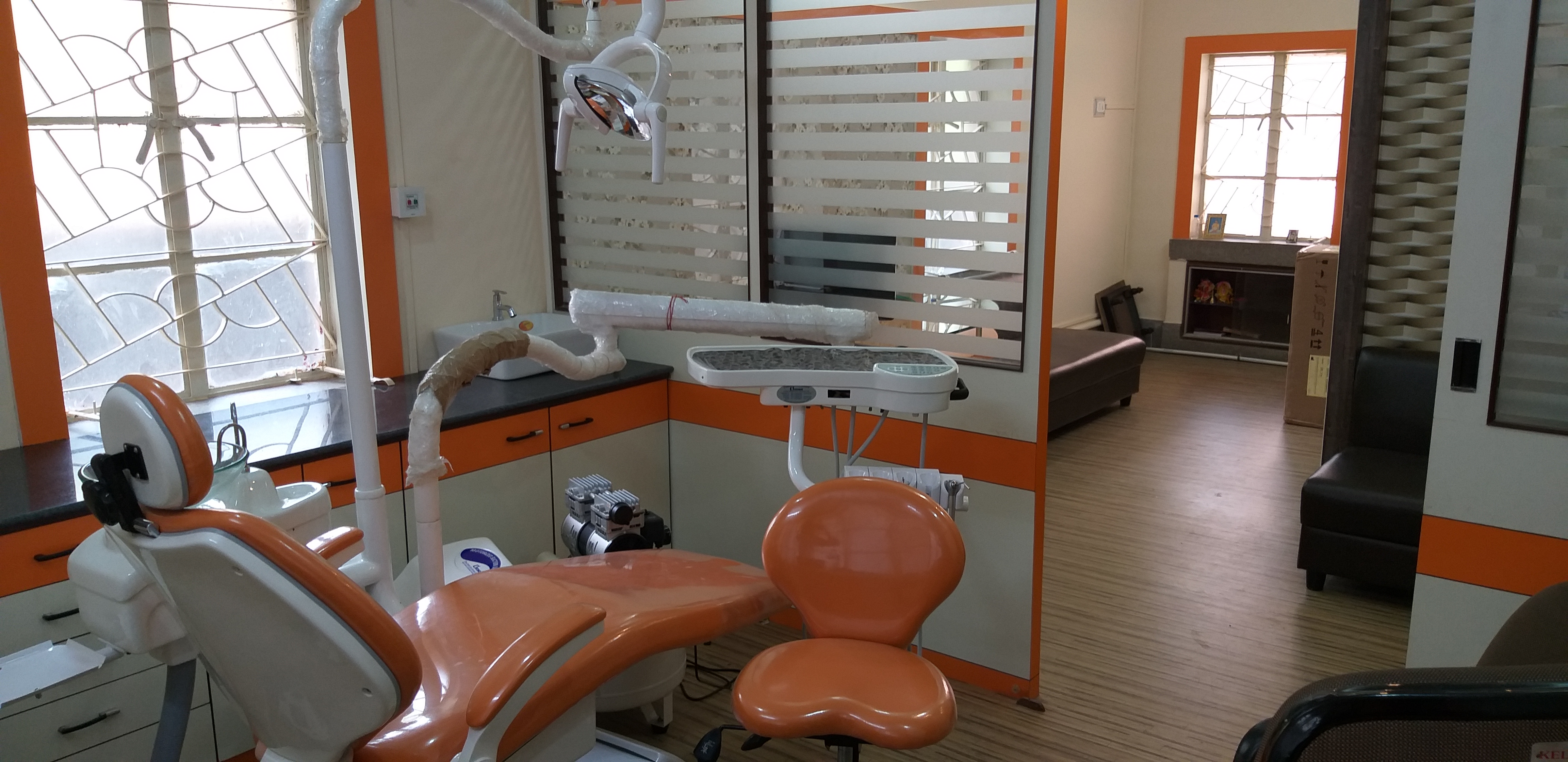 Being Dentist maxillofacial and dental implant clinic Image 2