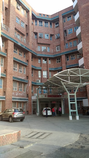 Sharda Hospital Image 5