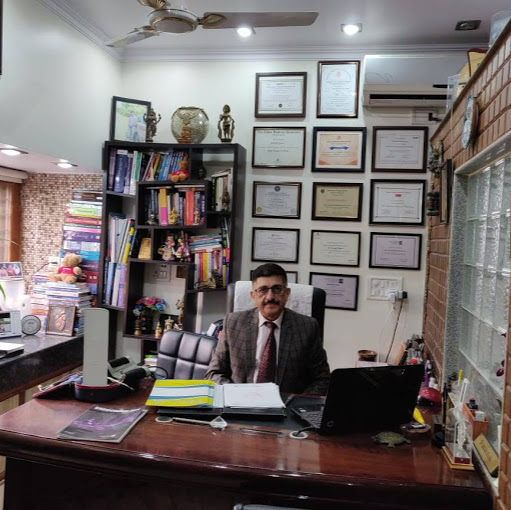 DR Khanna Clinic Image 3