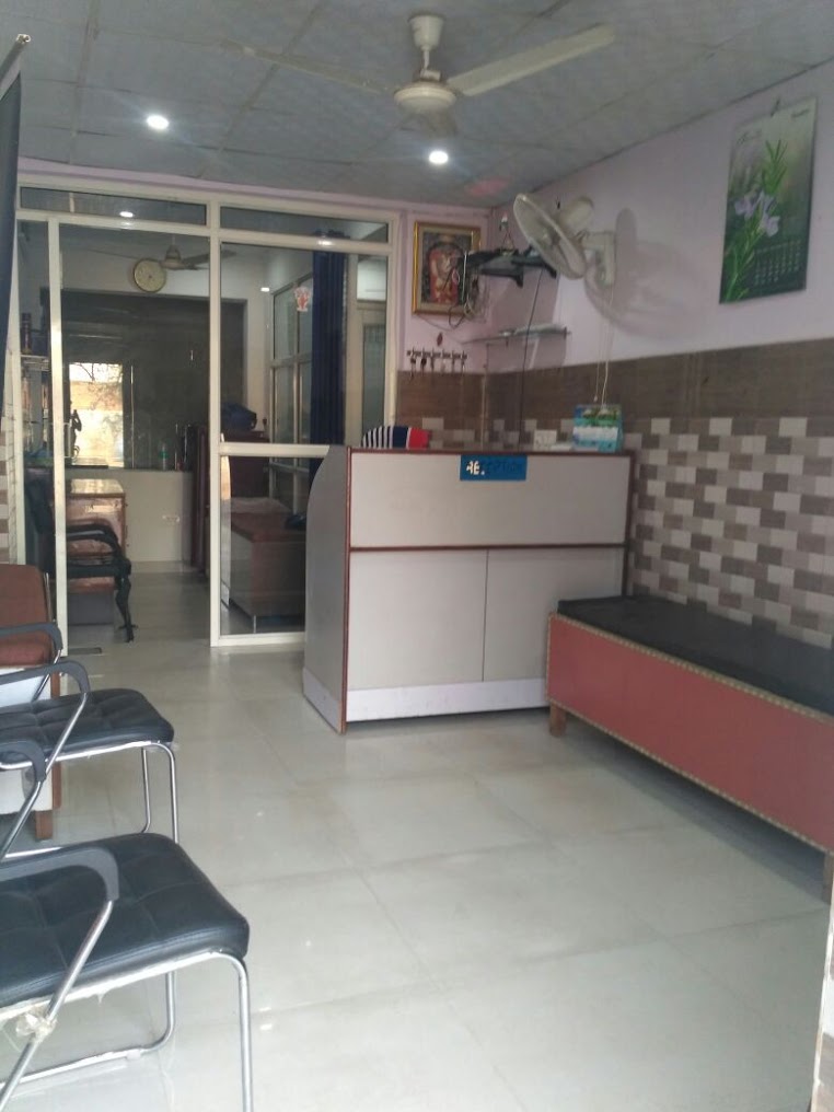 Dr. Anuj Tyagi (Piles fistula clinic) Image 4