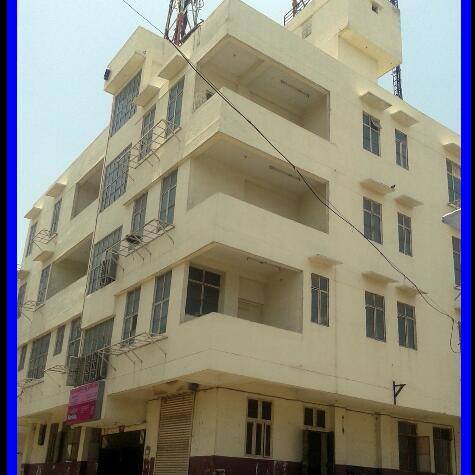 Madhur Clinic & Nursing Home Image 1