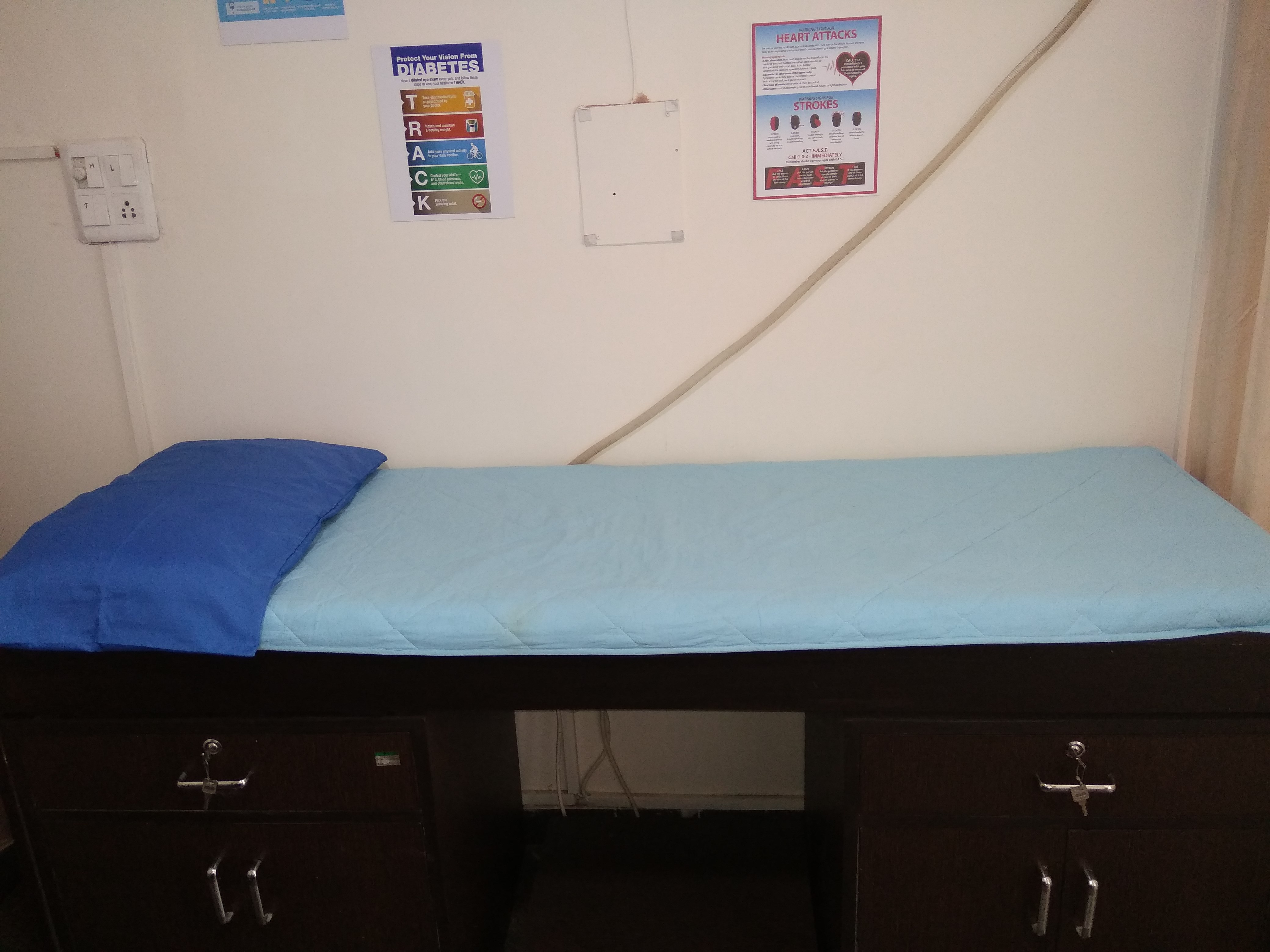 Kukreja Healthcare Clinic Image 3