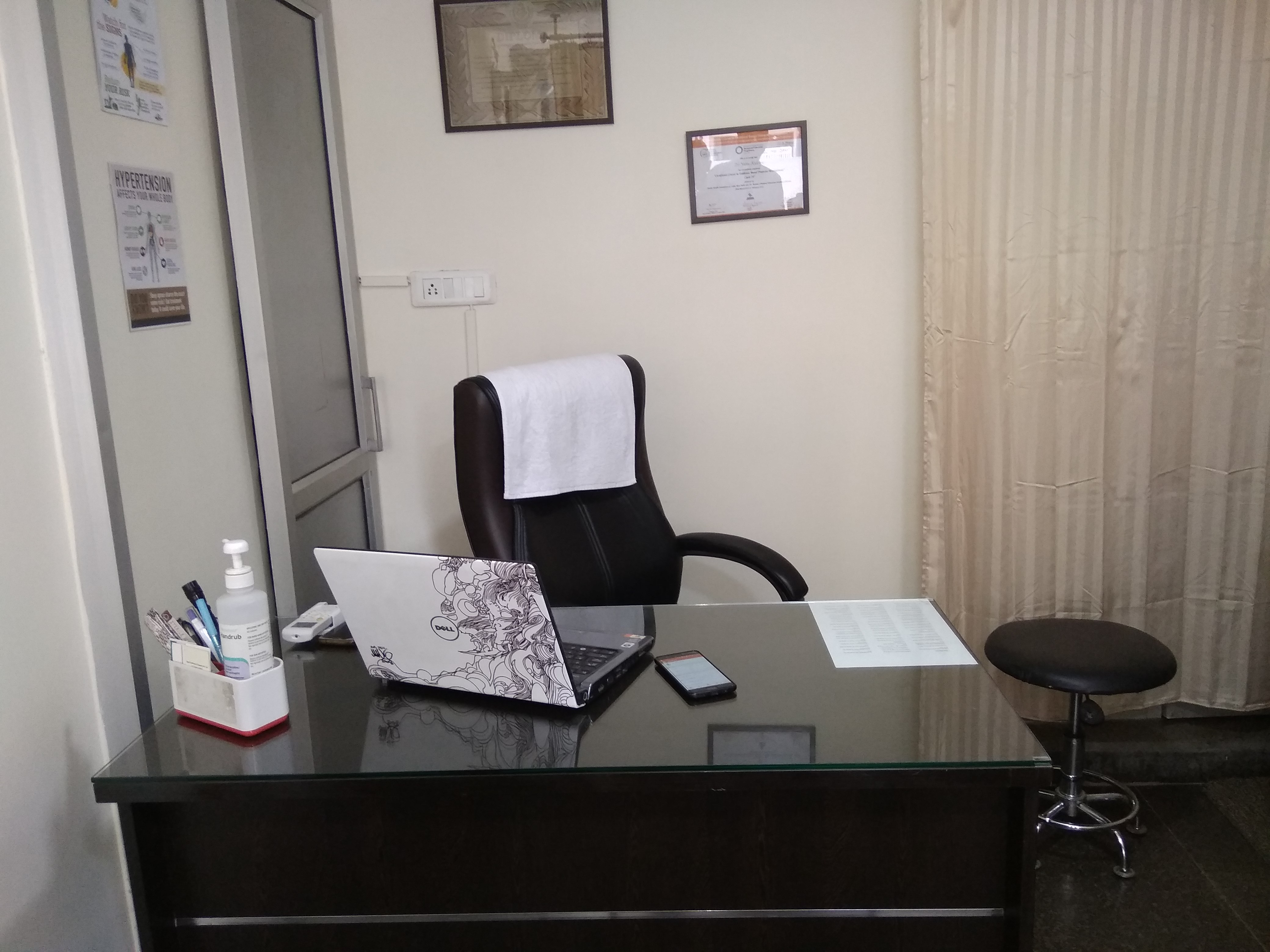 Kukreja Healthcare Clinic Image 5