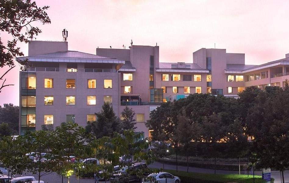 Max Super Speciality Hospital Image 4