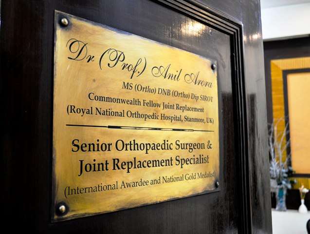 Prof. Arora's Knee and Hip Surgery Clinic Image 4