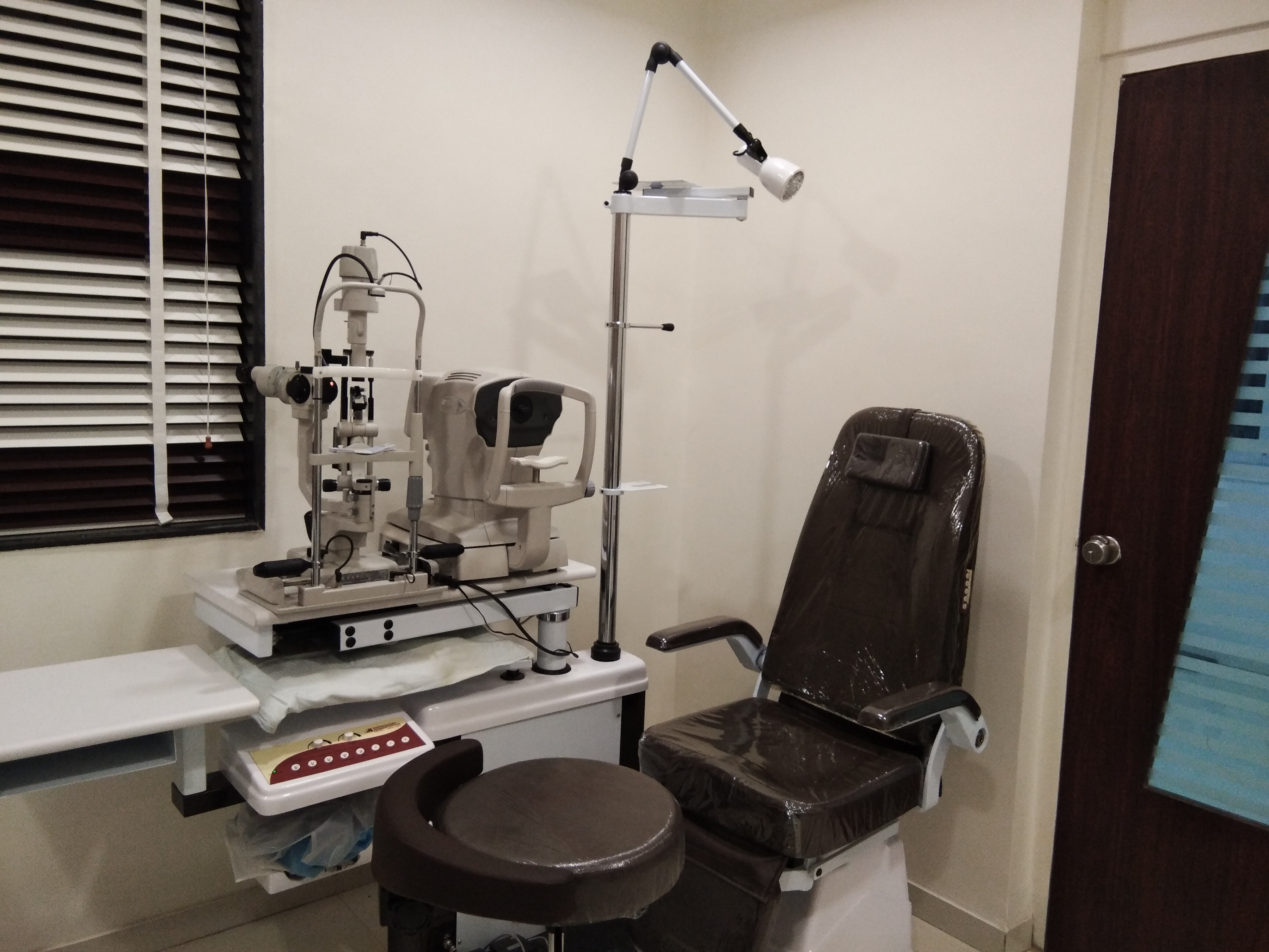 Dr Chougule's Eye Care and Cornea Clinic Image 2