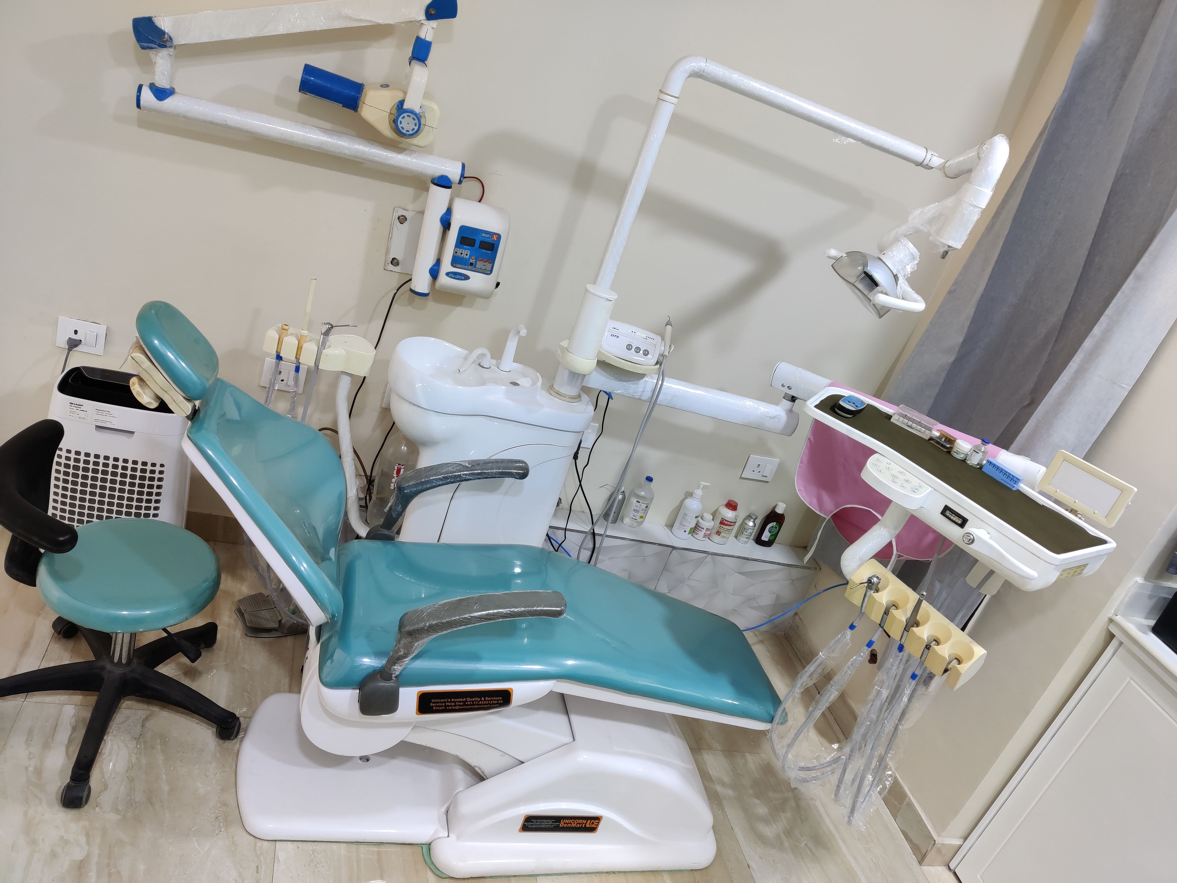 NAREN'S DENTAL OFFICE Image 1