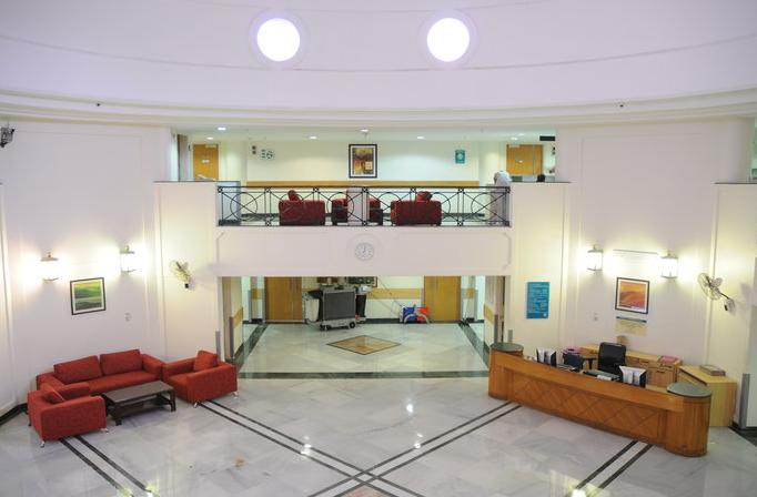Indraprastha Apollo Hospital Image 3